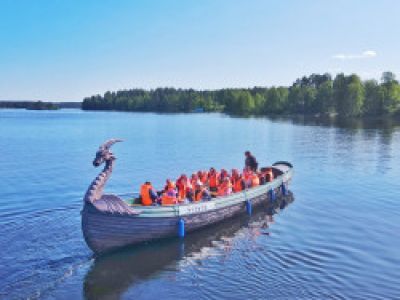 Сквозь водопады и века: Хаски, драккар и форель на ладожских берегах