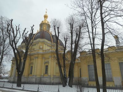 Усыпальница великокняжеская с оградой перед царским подъездом