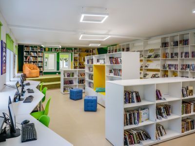 Первомайская поселковая библиотека