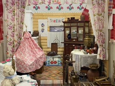 Память жива: след событий храня… Исторический час