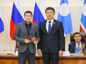 В День российской печати журналистам Якутии вручили награды