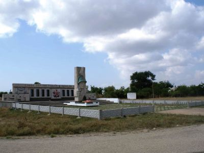 Братская могила красноармейцев и советских воинов