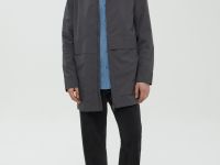 Плащ прямого силуэта