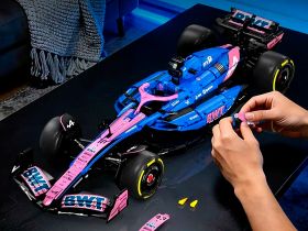 C64012W Конструктор Гоночный болид BWT Alpine Formula One Team A525 1:8