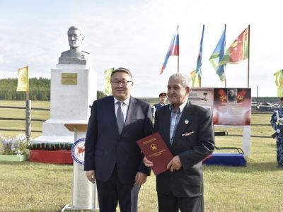 Племянник Героя СССР Владимира Лонгинова: Память о подвиге дяди хранит вся Якутия