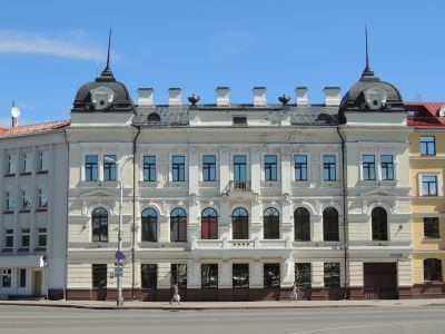 Банк земский (с кладовыми)