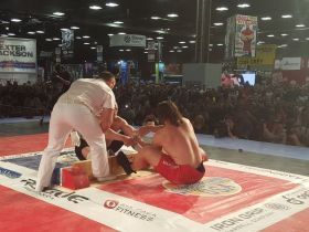 Сенсационная смена мирового лидера в мас-рестлинге