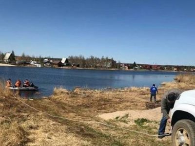 В озере Сергелях утонули четыре лошади. Ведутся работы по выемке туш