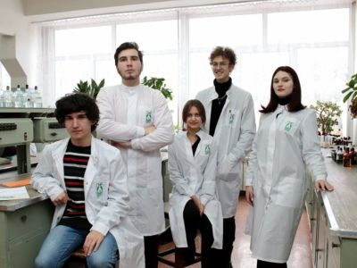 ИГУ приглашает школьников на бесплатные онлайн-курсы по химии