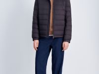 Стеганый пуховик с воротником-стойкой