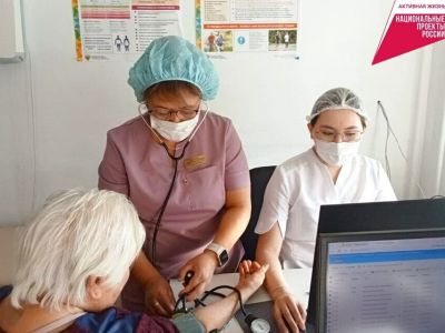 Врачи ЯРКБ оказали помощь жителям Усть-Алданского улуса