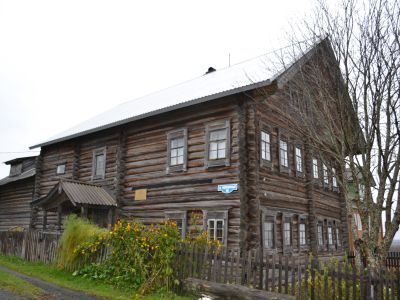 Дом Аксеновых