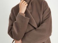 Пальто из шерсти с поясом