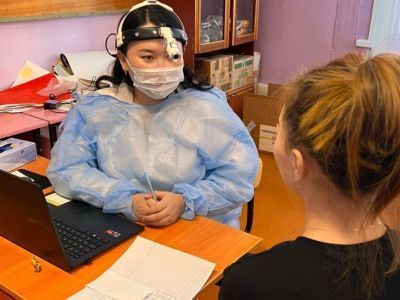 Мобильные бригады врачей работают в пяти арктических районах Якутии