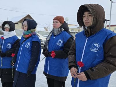 Волонтеры Победы помогают проводить в Якутии патриотические и памятные мероприятия