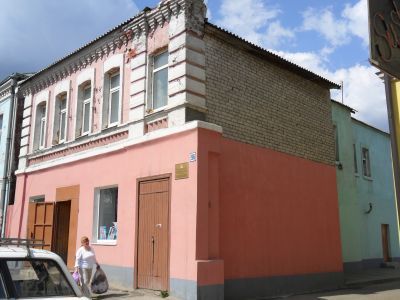 Дом жилой с лавкой