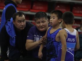 Около 1400 юных участников собрал фестиваль борьбы в Якутске