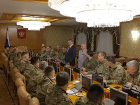 Юрий Трутнев встретился с отрядом вернувшихся с СВО добровольцев–госслужащих дальневосточных регионов