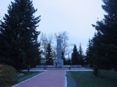 Памятник воинам, погибшим в годы Великой Отечественной войны (1941-1945 гг.)