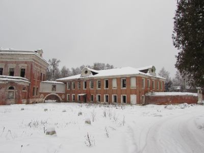 Флигель западный