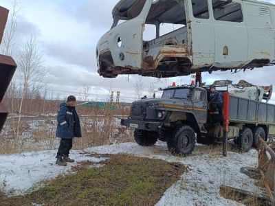 Якутский поселок Сангар очистили от бесхозных кузовов автомобилей