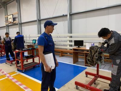 Будущие мастера по ремонту автомобиля впервые сдали демонстрационный экзамен по стандартам WSR