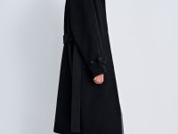 Пальто из шерсти и шелка с отложным воротником