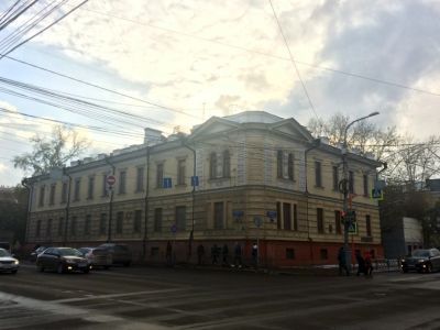 Больничный корпус с флигелем
