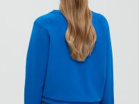 Джемпер с v-образным вырезом