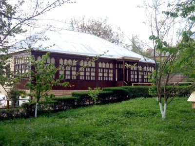Дом, в котором в 1869 г.  родился и долгие годы жил народный поэт Дагестана Сулейман Стальский