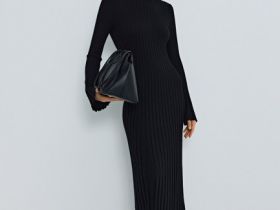 Расклёшенное платье в рубчик, Черный