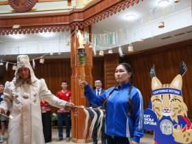 В Доме Арчы зажгли огонь Спартакиады учащихся Якутии