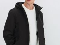 Утеплённая куртка с капюшоном, Черный