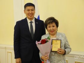 Государственные награды вручили педагогам Якутии