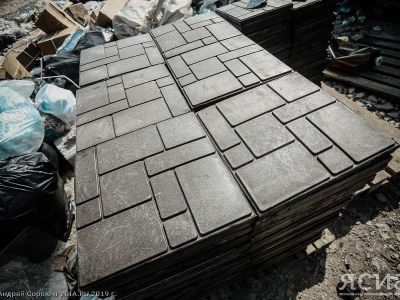 Плитка из песка и пластика в Якутии. Как работает производство в Нижнем Бестяхе