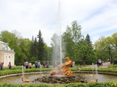 Фонтан "Тритон" (Оранжерейный)