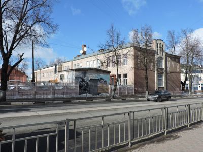 Училище мужское