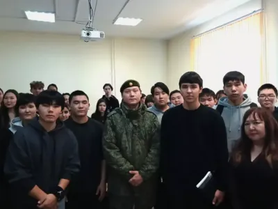 Ветеран СВО встретился со студентами Якутского технологического техникума сервиса 