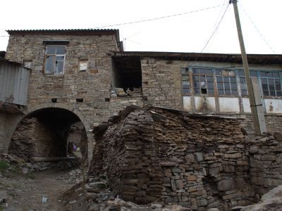 Дом Рабаданова Л.