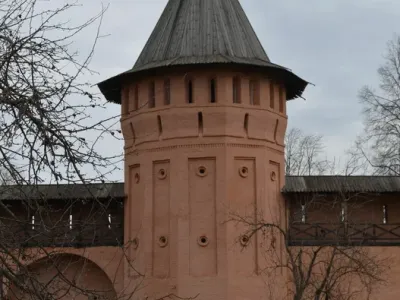 Южная башня восточной стены (Стучилова)