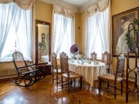 Старинный особняк на Набережной