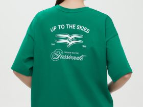 Оверсайз футболка с принтом