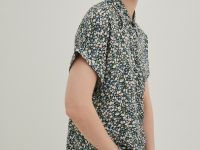 Блузка с коротким рукавом и отложным воротником