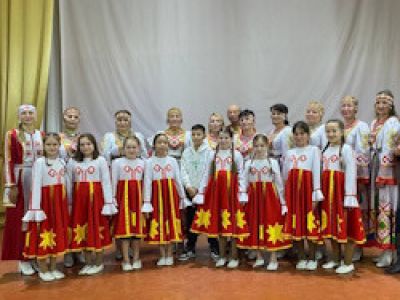 В краю ста тысяч песен