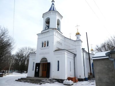 Дмитриевская однокупольная четвериковая церковь. Русский стиль