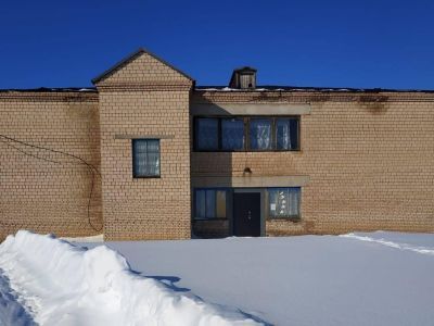 Солнечная сельская библиотека