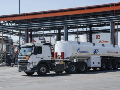 «Газпром нефть» увеличила поставки моторного топлива в Заполярье и Якутию на 20%