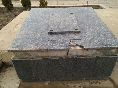 Братская могила Саксонова И.И., Тараканова И.В., Иванова Г.Н., Моторина И.М., Михайлова С. участников гражданской войны, погибших в период ликвидации контрреволюционного восстания - март 1919 г.