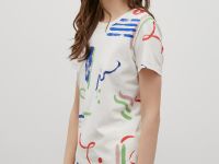 Футболка с абстрактным принтом