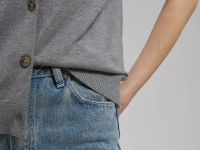 Легкий кардиган прямого кроя с коротким рукавом